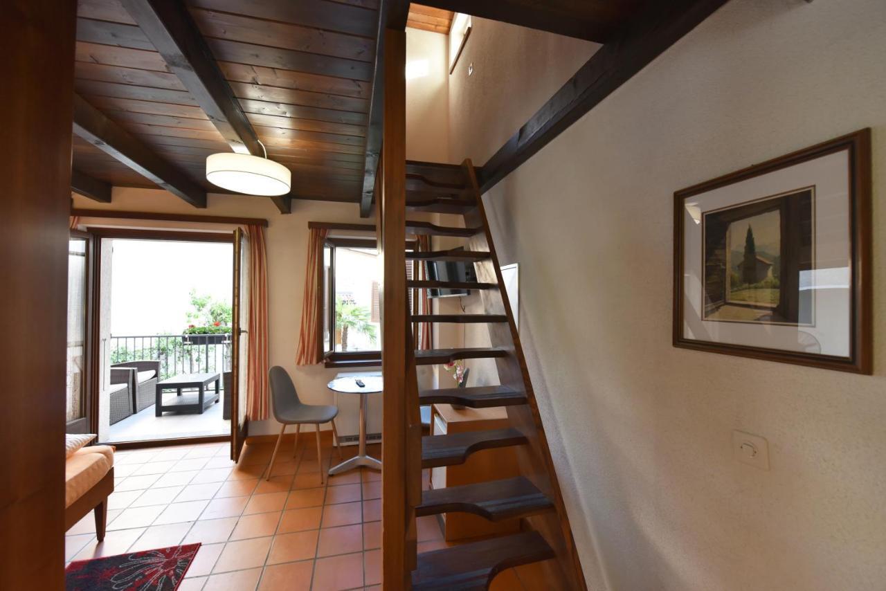 Hotel Pensione Serena Purasca Exterior photo